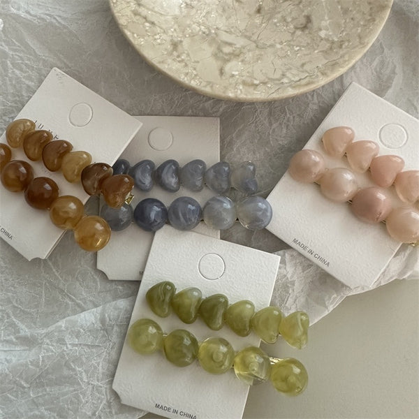 Transparent jelly-textured duckbill hair clip